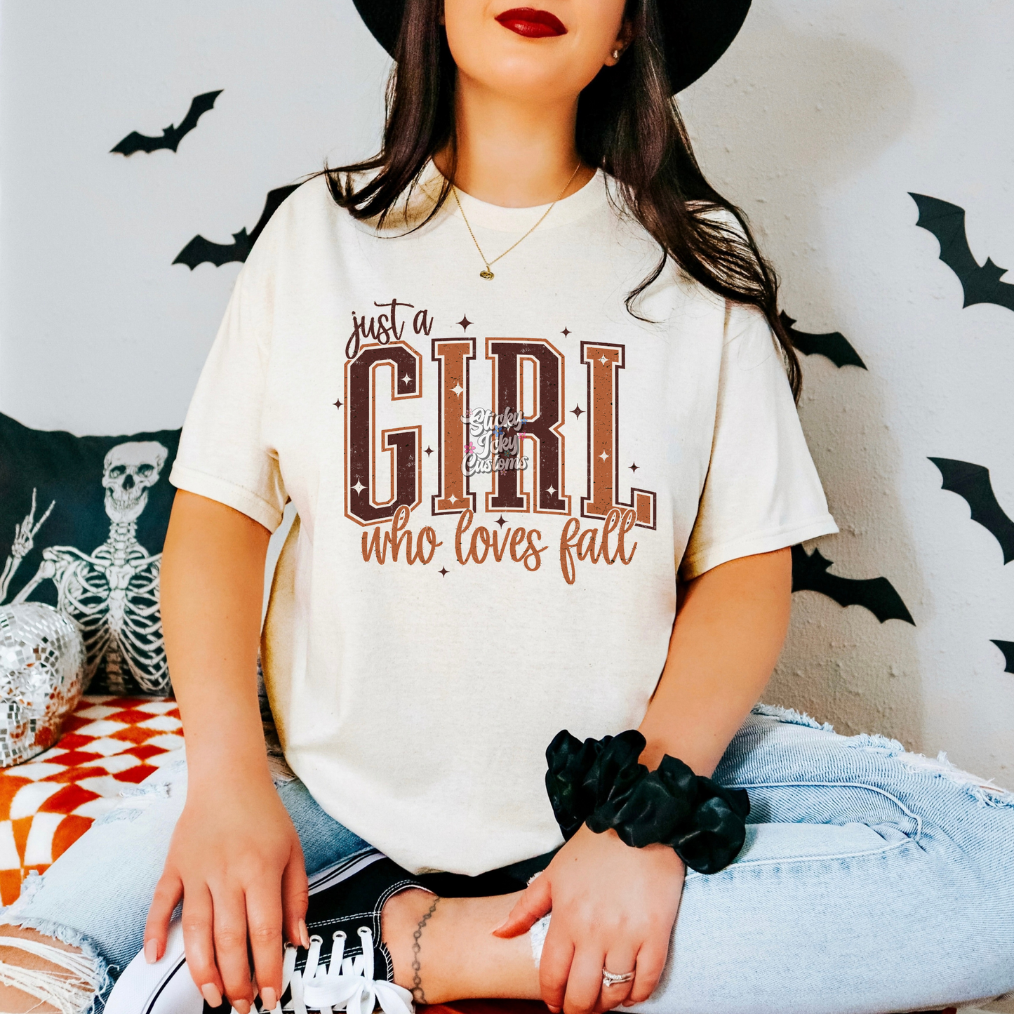 JUST A GIRL WHO LOVES FALL
