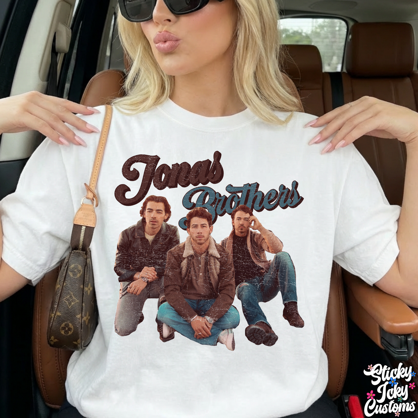 JONAS BROTHERS