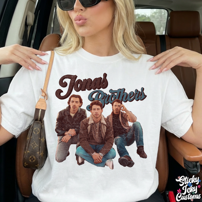 JONAS BROTHERS